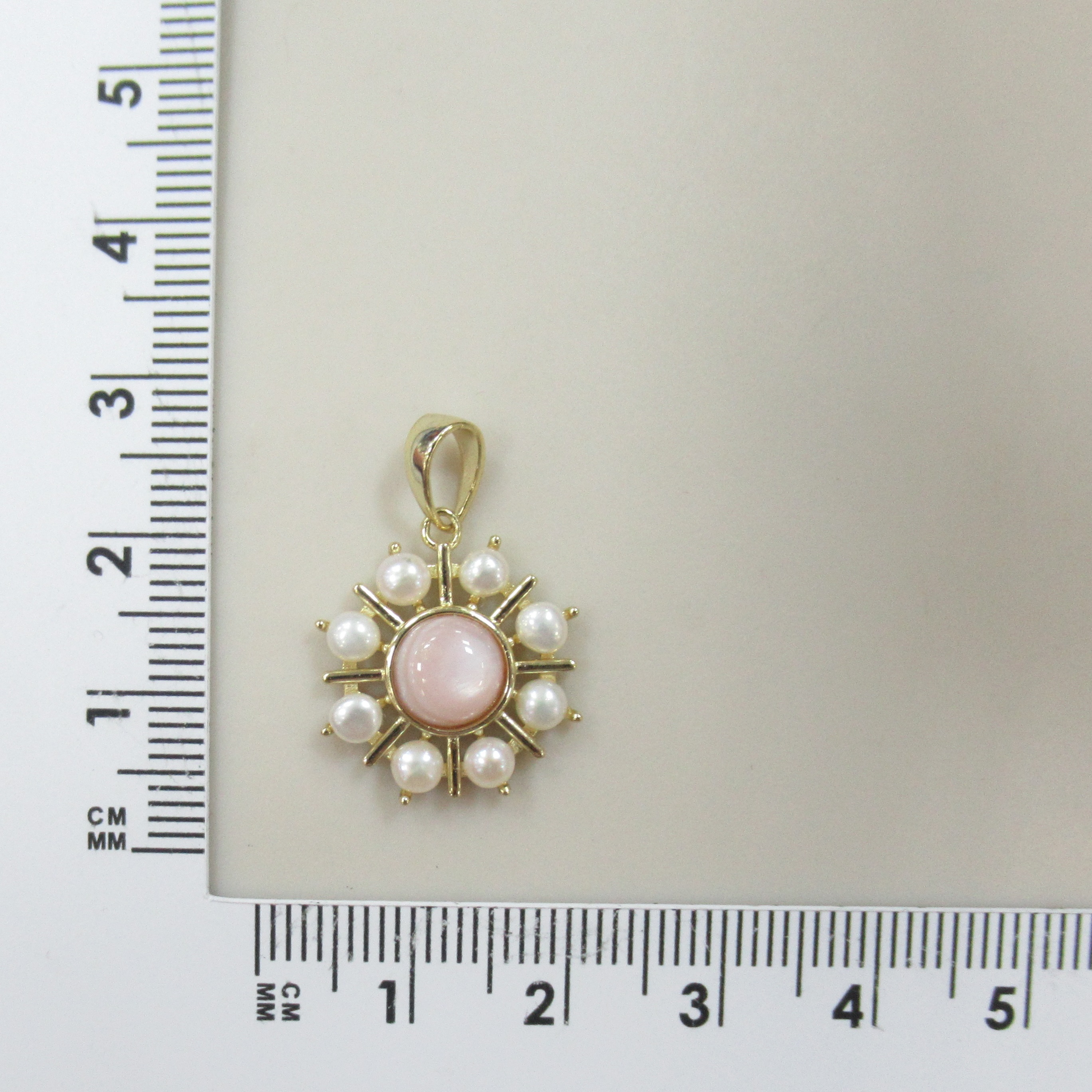 Серебряная подвеска с перламутром и жемчугом